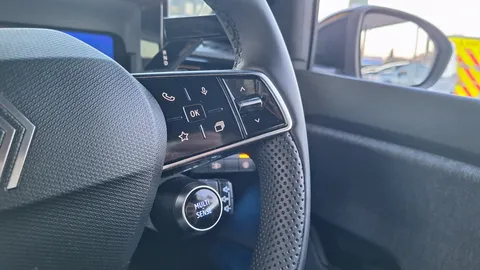 BC25TTZ Renault 4 110kW Techno 52kWh Comfort range 5dr Auto Thumbnail #6