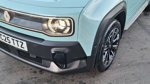 BC25TTZ Renault 4 110kW Techno 52kWh Comfort range 5dr Auto Thumbnail #20