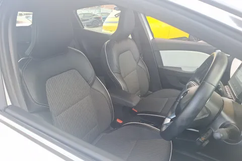 BL71YHP Renault Clio 1.0 TCe 90 S Edition 5dr Thumbnail #40