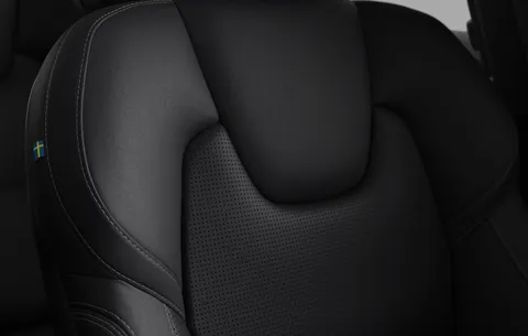  Volvo XC60 B5P ULTRA DARK Thumbnail #6