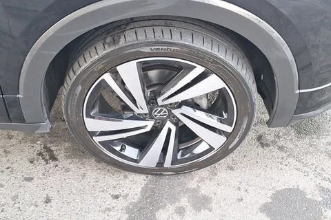 YD22KAE Volkswagen T-Cross 1.5 TSI EVO R-Line 5dr DSG Thumbnail #5