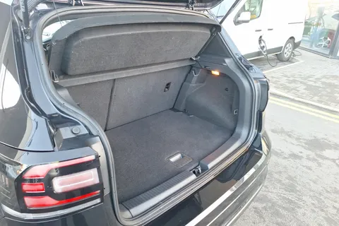 YD22KAE Volkswagen T-Cross 1.5 TSI EVO R-Line 5dr DSG Thumbnail #24