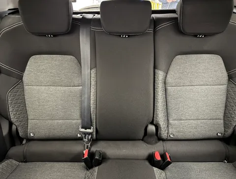 DS71MYZ Renault Captur 1.0 TCE 90 Iconic 5dr Thumbnail #16