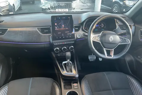 HK74RGY Renault ARKANA 1.6 E-Tech FHEV 145 Esprit Alpine 5dr Auto Thumbnail #11