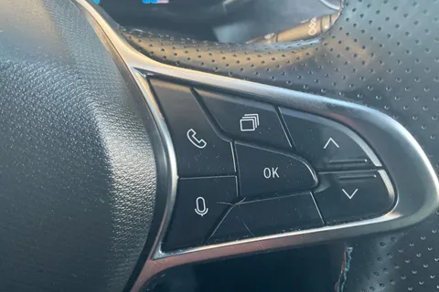 HK74RGY Renault ARKANA 1.6 E-Tech FHEV 145 Esprit Alpine 5dr Auto Thumbnail #14