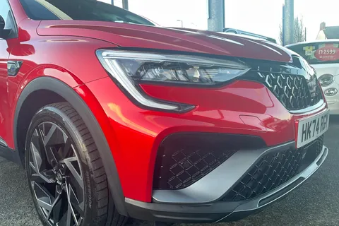 HK74RGY Renault ARKANA 1.6 E-Tech FHEV 145 Esprit Alpine 5dr Auto Thumbnail #28