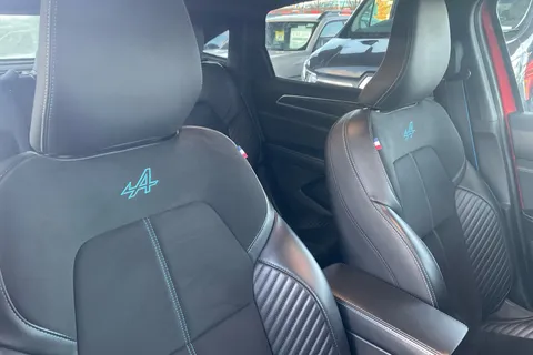 HK74RGY Renault ARKANA 1.6 E-Tech FHEV 145 Esprit Alpine 5dr Auto Thumbnail #32