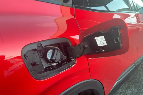 HK74RGY Renault ARKANA 1.6 E-Tech FHEV 145 Esprit Alpine 5dr Auto Thumbnail #39