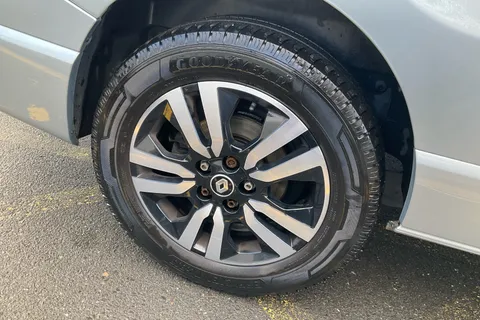 YK23ZJG Renault Trafic LL30 Blue dCi 170 Sport Van EDC Thumbnail #15