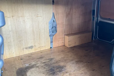 YK23ZJG Renault Trafic LL30 Blue dCi 170 Sport Van EDC Thumbnail #32