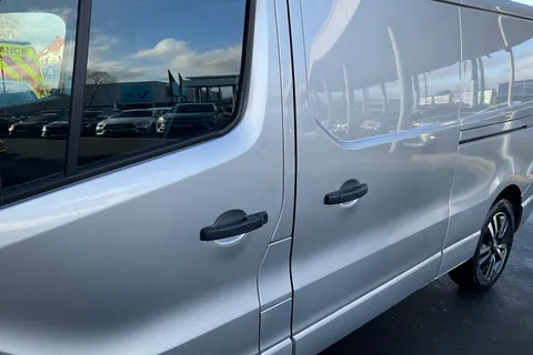 YK23ZJG Renault Trafic LL30 Blue dCi 170 Sport Van EDC Thumbnail #39