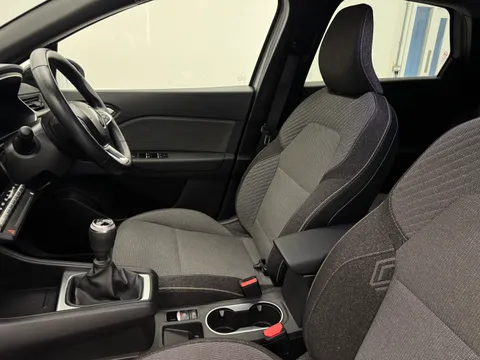 DX74VHC Renault Captur 1.0 TCE 90 Techno 5dr Thumbnail #11