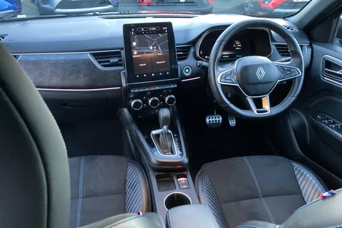 HK74RFN Renault ARKANA 1.6 E-Tech FHEV 145 Esprit Alpine 5dr Auto Thumbnail #11