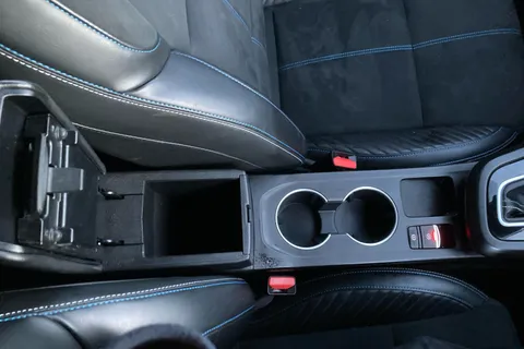 HK74RFN Renault ARKANA 1.6 E-Tech FHEV 145 Esprit Alpine 5dr Auto Thumbnail #18