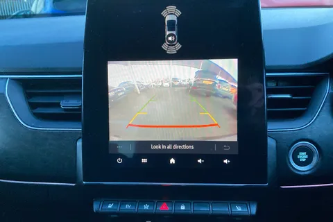 HK74RFN Renault ARKANA 1.6 E-Tech FHEV 145 Esprit Alpine 5dr Auto Thumbnail #19