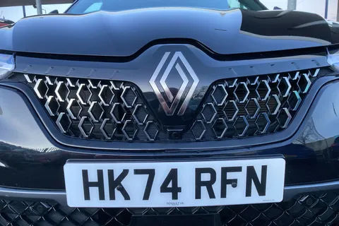 HK74RFN Renault ARKANA 1.6 E-Tech FHEV 145 Esprit Alpine 5dr Auto Thumbnail #29