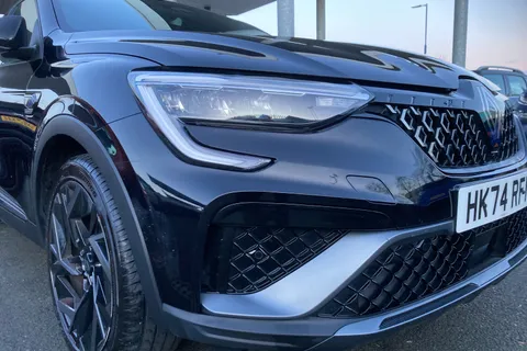 HK74RFN Renault ARKANA 1.6 E-Tech FHEV 145 Esprit Alpine 5dr Auto Thumbnail #30