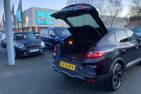 HK74RFN Renault ARKANA 1.6 E-Tech FHEV 145 Esprit Alpine 5dr Auto Thumbnail #40