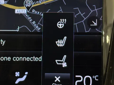 YP70BPU Volvo XC60 2.0 T8 Recharge PHEV Inscription Pro 5dr AWD Auto Thumbnail #34