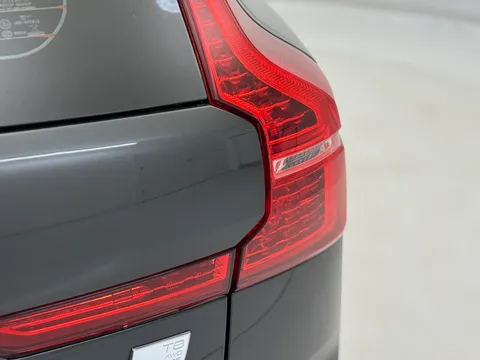 YP70BPU Volvo XC60 2.0 T8 Recharge PHEV Inscription Pro 5dr AWD Auto Thumbnail #43