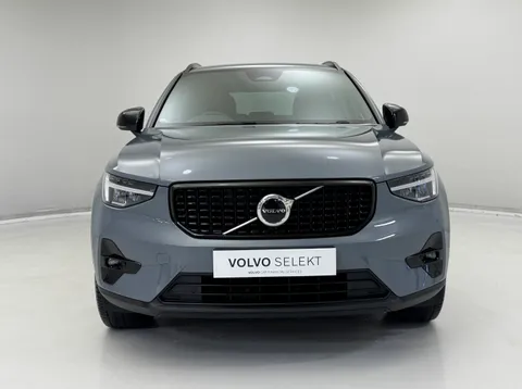 DS72VNH Volvo XC40 2.0 B3P Plus Dark 5dr Auto Thumbnail #5