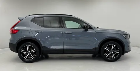 DS72VNH Volvo XC40 2.0 B3P Plus Dark 5dr Auto Thumbnail #6