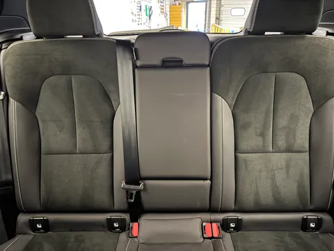 DS72VNH Volvo XC40 2.0 B3P Plus Dark 5dr Auto Thumbnail #16