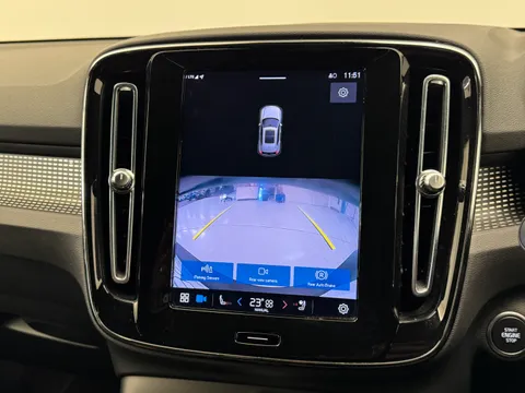 DS72VNH Volvo XC40 2.0 B3P Plus Dark 5dr Auto Thumbnail #30