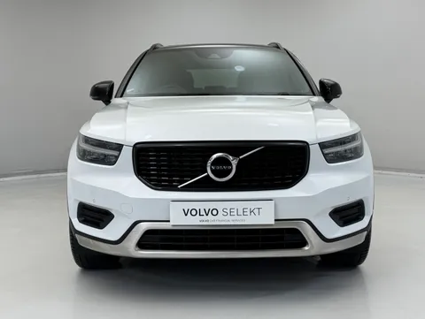 DN71HPL Volvo XC40 2.0 B4P R DESIGN 5dr AWD Auto Thumbnail #5