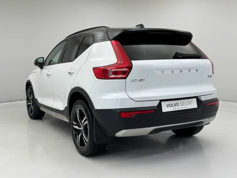 DN71HPL Volvo XC40 2.0 B4P R DESIGN 5dr AWD Auto Thumbnail #9