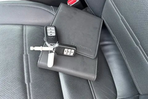 RE69LDV Honda CR-V 1.5 VTEC Turbo SR 5dr Thumbnail #41