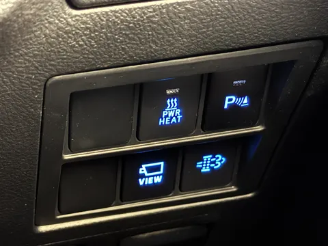 MX72KGK Toyota Hilux GR Sport D/Cab Pick Up 2.8 D-4D Auto Thumbnail #25