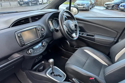 WO19AFE Toyota Yaris 1.5 Hybrid GR-Sport 5dr CVT [Nav] Thumbnail #3