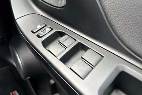 WO19AFE Toyota Yaris 1.5 Hybrid GR-Sport 5dr CVT [Nav] Thumbnail #27