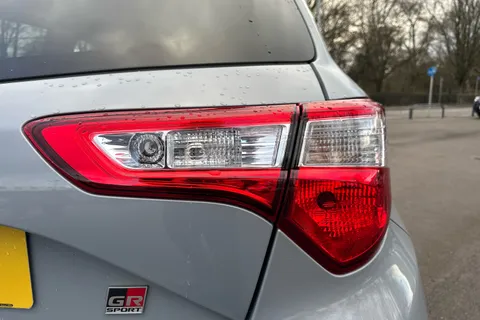 WO19AFE Toyota Yaris 1.5 Hybrid GR-Sport 5dr CVT [Nav] Thumbnail #36