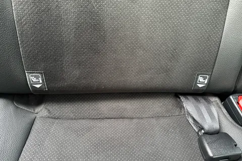 WO19AFE Toyota Yaris 1.5 Hybrid GR-Sport 5dr CVT [Nav] Thumbnail #40