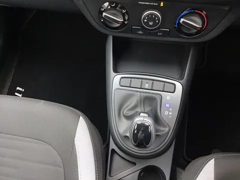 DL74EHM Hyundai i10 1.0 [63] Advance 5dr Auto [Nav] Thumbnail #13
