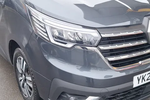 YK23ZLP Renault Trafic LL30 Blue dCi 170 Sport Van EDC Thumbnail #14