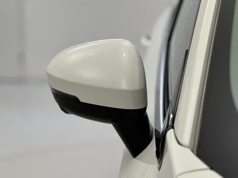 DY72ZRP Nissan Qashqai 1.3 DiG-T MH 158 N-Connecta 5dr Thumbnail #31