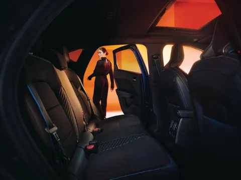 Renault Captur techno TCe 115  Thumbnail #8