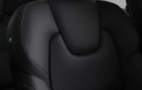  Volvo XC60 HYBRID T8 ULTRA BLACK EDITION Thumbnail #6