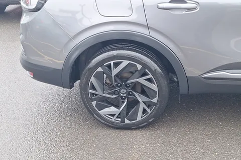 HK74RKX Renault ARKANA 1.6 E-Tech FHEV 145 Esprit Alpine 5dr Auto Thumbnail #5