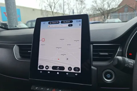 HK74RKX Renault ARKANA 1.6 E-Tech FHEV 145 Esprit Alpine 5dr Auto Thumbnail #37