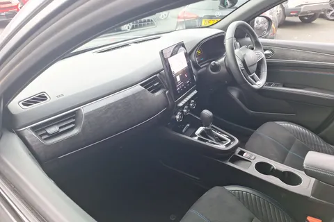 HK74RKX Renault ARKANA 1.6 E-Tech FHEV 145 Esprit Alpine 5dr Auto Thumbnail #30