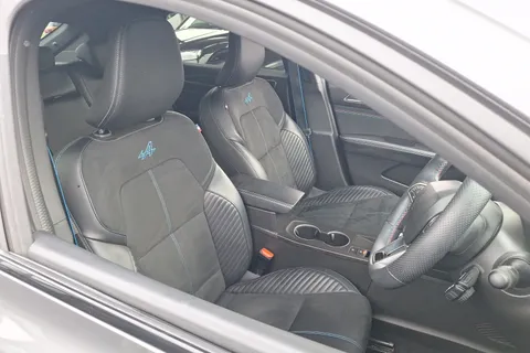 HK74RKX Renault ARKANA 1.6 E-Tech FHEV 145 Esprit Alpine 5dr Auto Thumbnail #35