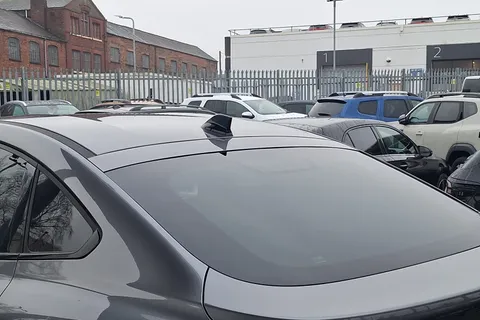 HK74RKX Renault ARKANA 1.6 E-Tech FHEV 145 Esprit Alpine 5dr Auto Thumbnail #25