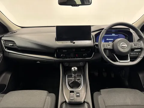 YH72XGE Nissan Qashqai 1.3 DiG-T MH N-Connecta 5dr Thumbnail #3