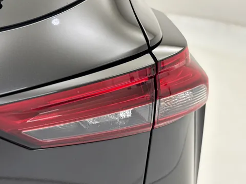 YH72XGE Nissan Qashqai 1.3 DiG-T MH N-Connecta 5dr Thumbnail #34