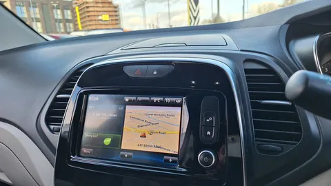 HV18WGN Renault Captur 1.5 dCi 90 Signature X Nav 5dr Thumbnail #22