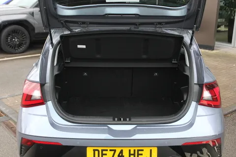 DF74HFJ Hyundai i20 1.0T GDi Premium 5dr DCT Thumbnail #9